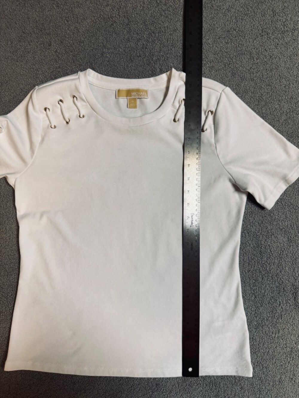 MICHAEL Michael Kors White Grommet Lace-Up Shoulder Tee Size M - Picture 4 of 9